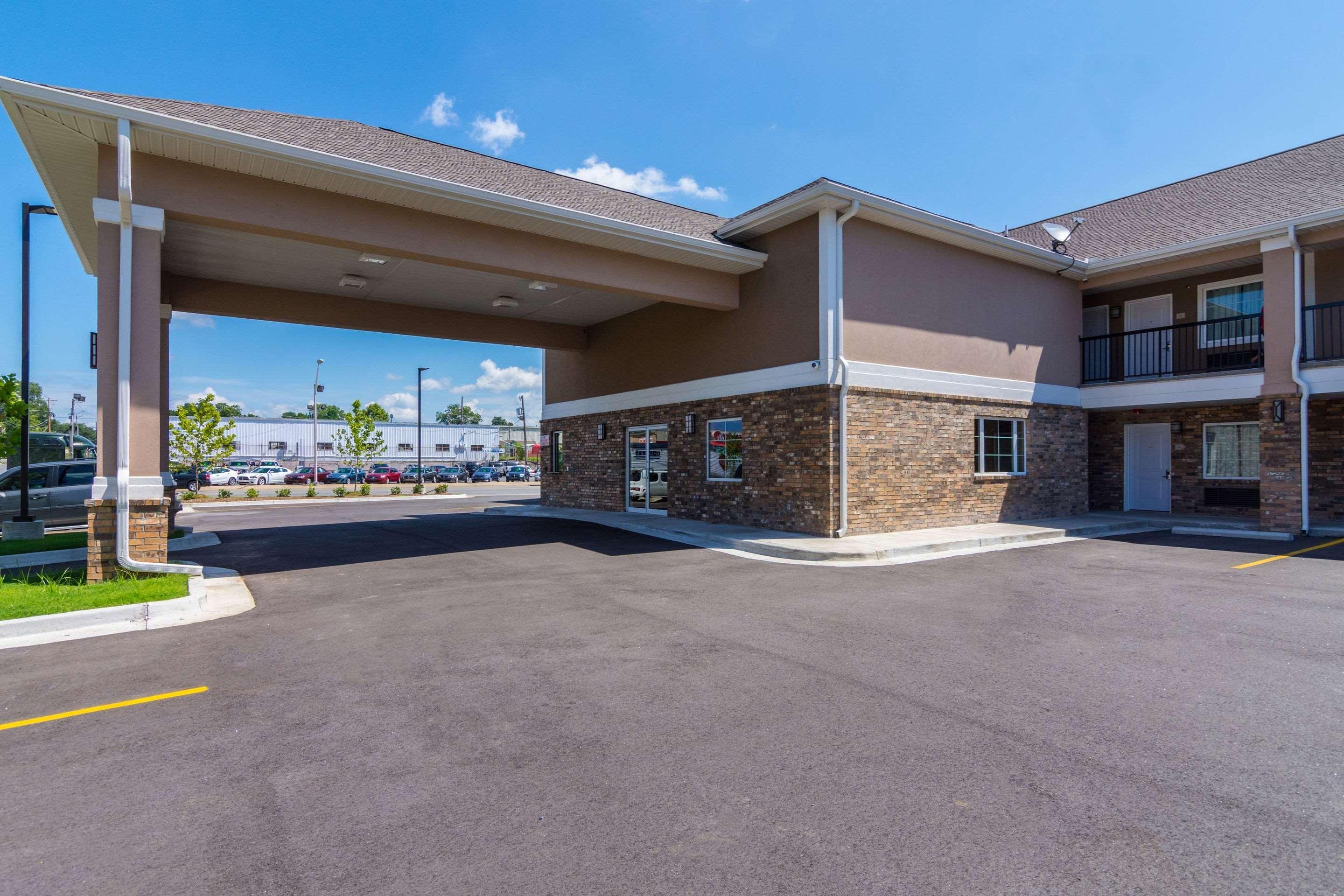 Econo Lodge Inn & Suites North Little Rock Near Riverfront Exterior foto